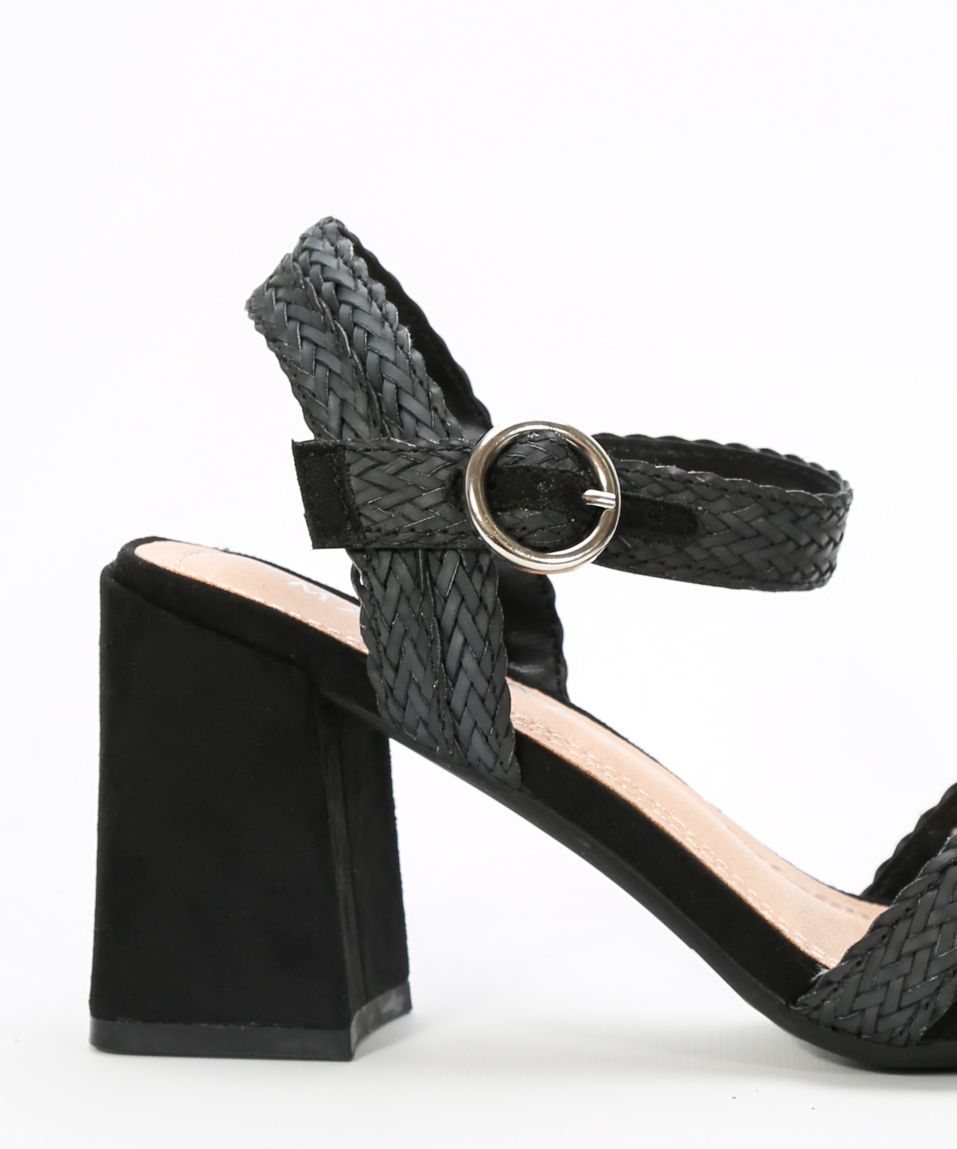 Sandalias tacón tiras trenzadas image number null